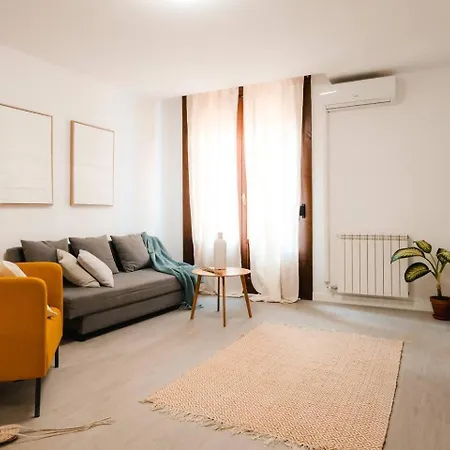 Casa Augusta Renovada Centro Historico 5 Pax 公寓 *