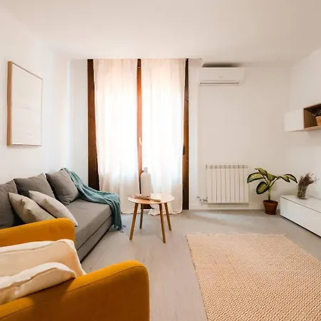 Apartmán Casa Augusta Renovada Centro Historico 5 Pax
