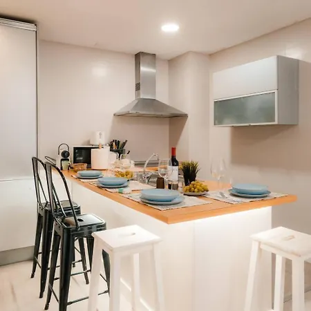 Casa Augusta Renovada Centro Historico 5 Pax 公寓 *