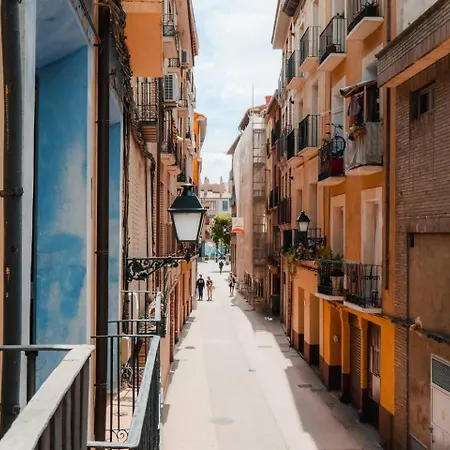 Casa Augusta Renovada Centro Historico 5 Pax * 萨拉戈萨